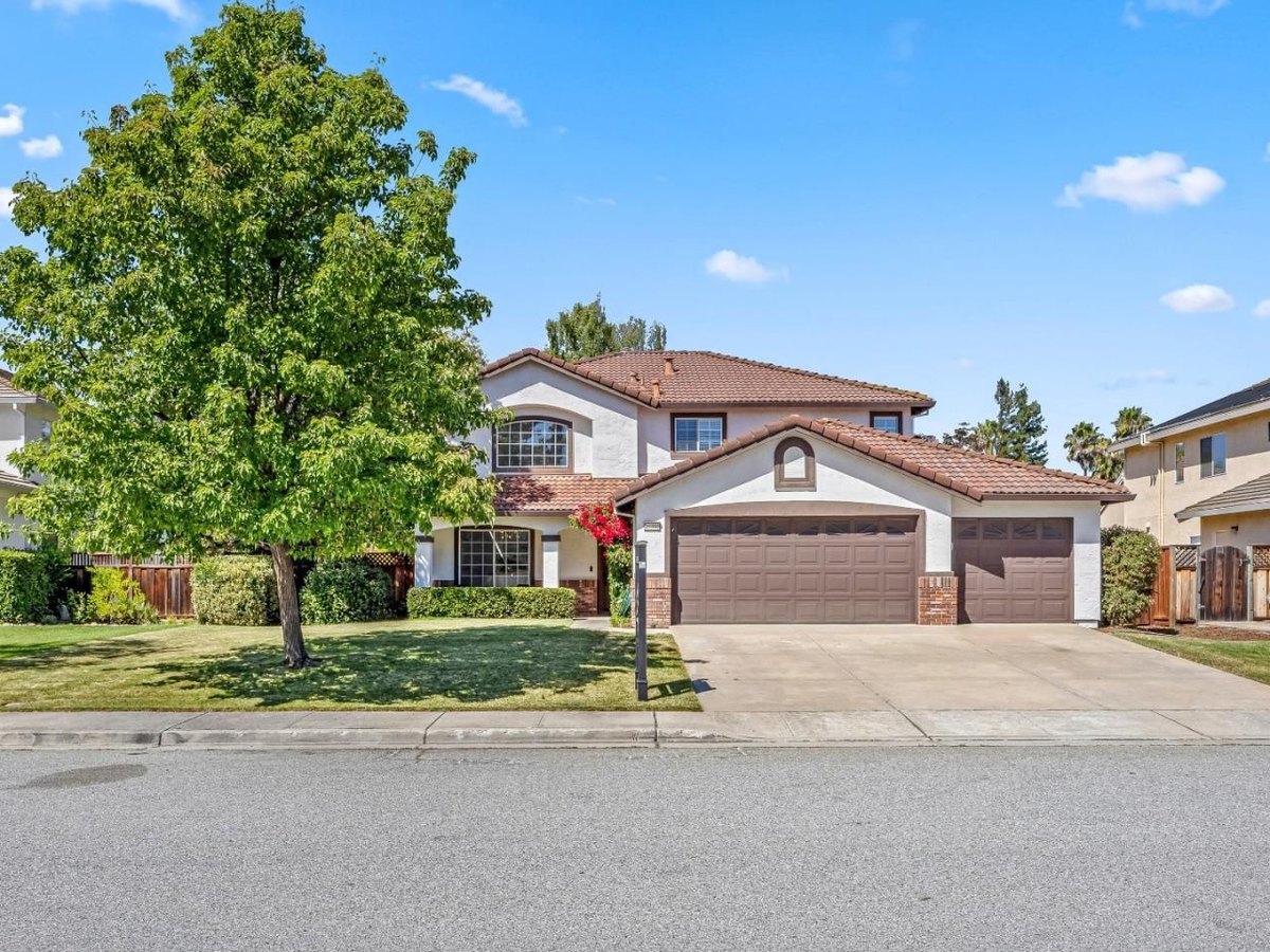 15390 La Arboleda Way, Morgan Hill, CA 95037